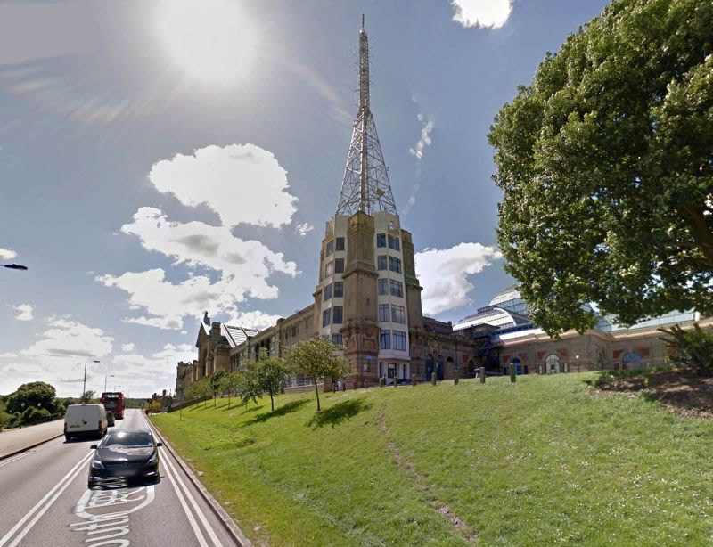 A Google StreetView Image of the Alexandra Palace showing the BBCs Radio and Television Mast - Click to Interact