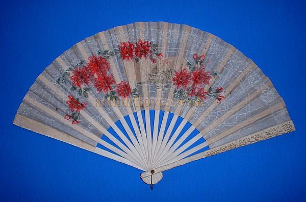 Original fan from the Alhambra Theatre given away free to the audience - Click to return to the Alhambra