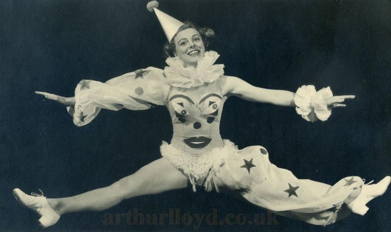 A 1950s Christmas Card featuring Margaret Cooper. Caption reads 'Happy Landings for Christmas and the New Year' - Courtesy Margaret Law.