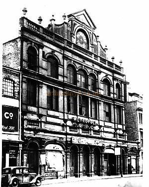 Photograph of the Birmingham Metropole Theatre, formerly the New Star Theatre of Varieties / Queen's Theatre and Opera House. 
