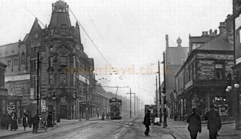 An early postcard showing the King's Theatre, Gateshead