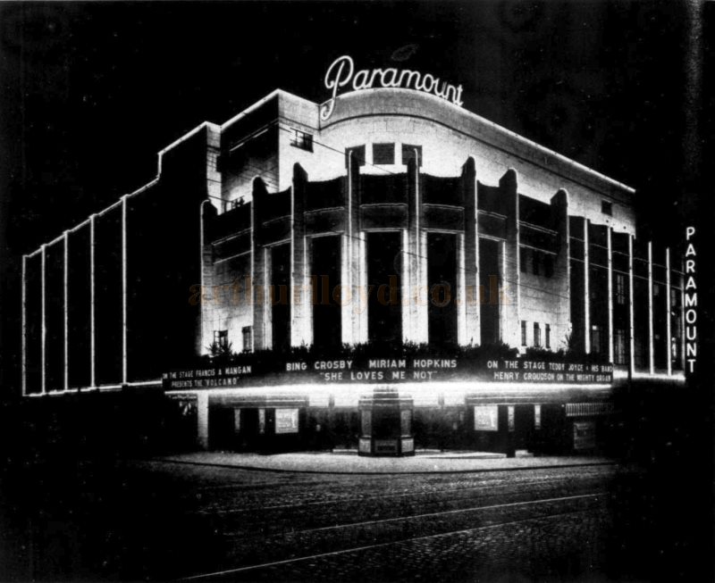 The Paramount Theatre, Glasgow after dark - From The Builder, 1st of February 1935.