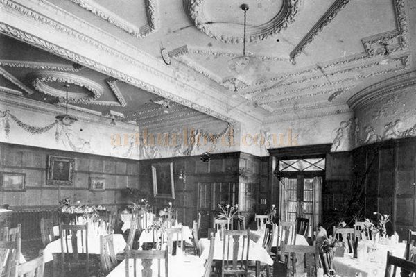 Tearooms were situated on either side of the main entrance of the Regent Theatre, Great Yarmouth. These were decorated in the same elaborate manner as the Theatre's auditorium - Photograph shown here with the Kind Permission of Colin Tooke from his now out of print book 'That's Entertainment-Theatres and Cinemas of Great Yarmouth & Gorleston.'