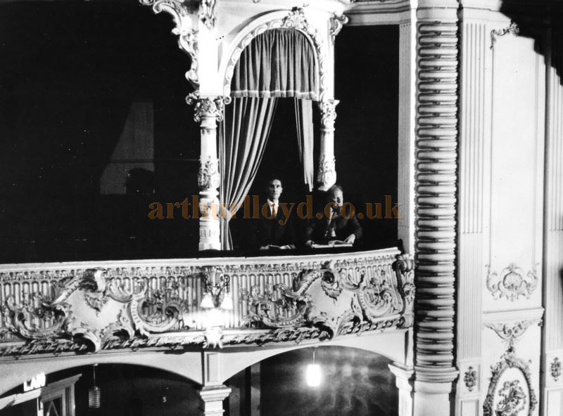 A Photograph of the Lyric Theatre, Hammersmith in 1969 - Kindly sent in by Vernon Burgess. A Photograph of the Lyric Theatre, Hammersmith in 1969 - Kindly sent in by Vernon Burgess.