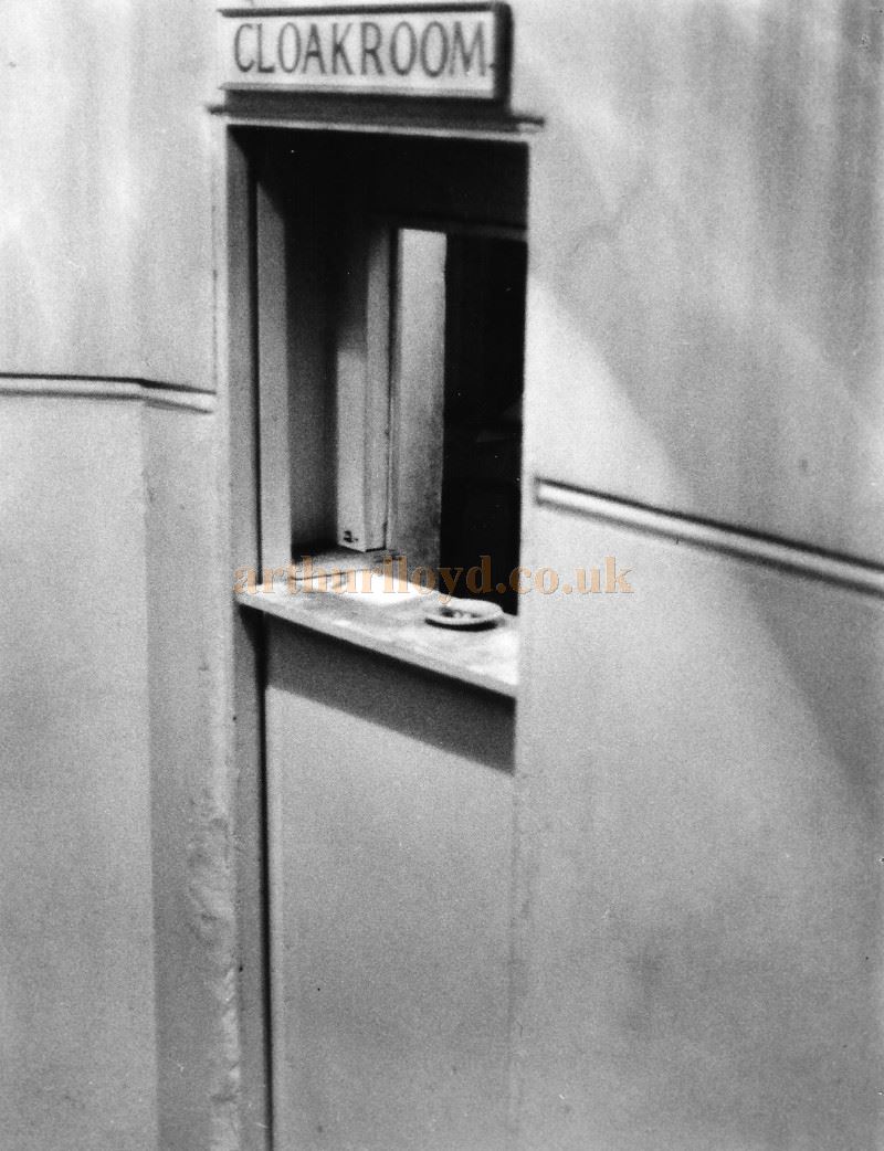 A Photograph of the Lyric Theatre, Hammersmith in 1969 - Kindly sent in by Vernon Burgess. A Photograph of the Lyric Theatre, Hammersmith in 1969 - Kindly sent in by Vernon Burgess.
