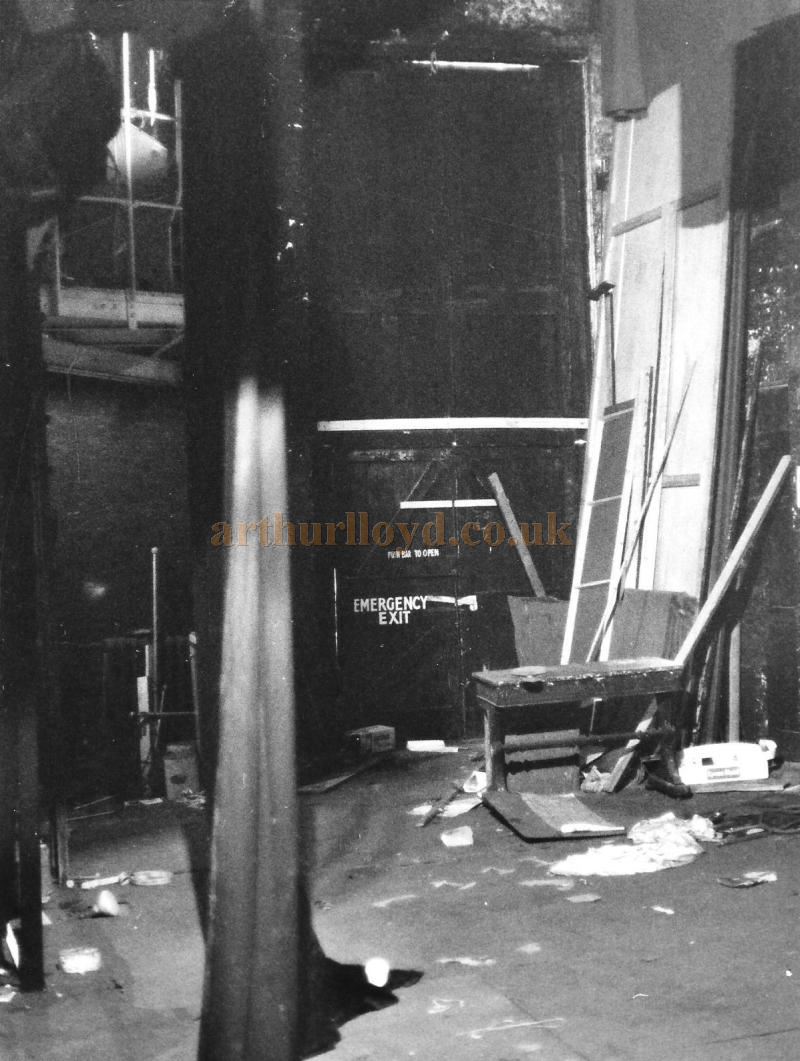 A Photograph of the Lyric Theatre, Hammersmith in 1969 - Kindly sent in by Vernon Burgess. A Photograph of the Lyric Theatre, Hammersmith in 1969 - Kindly sent in by Vernon Burgess.