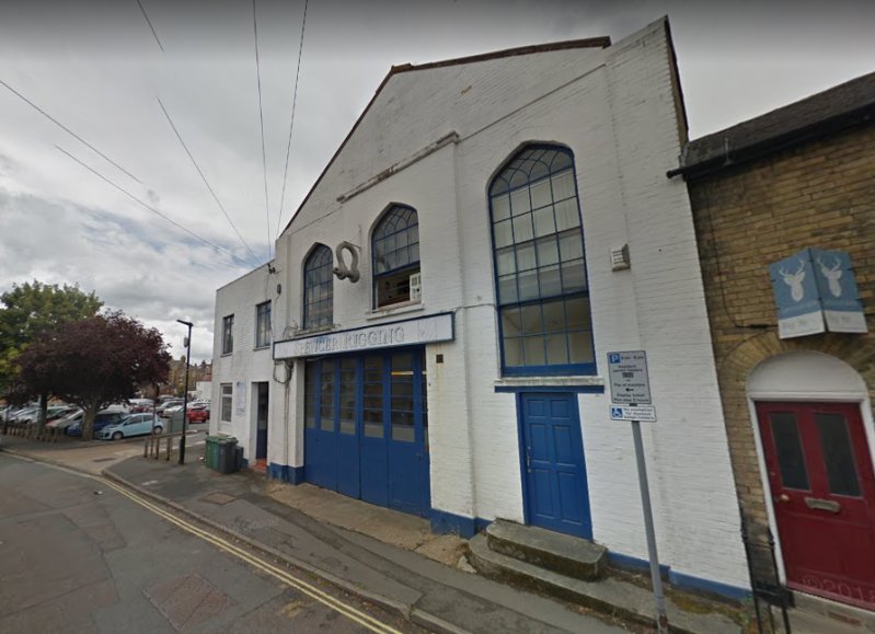 A Google StreetView Image of the former Empire Theatre / Cinema, St. Mary's Road, Cowes - Click to Interact.
