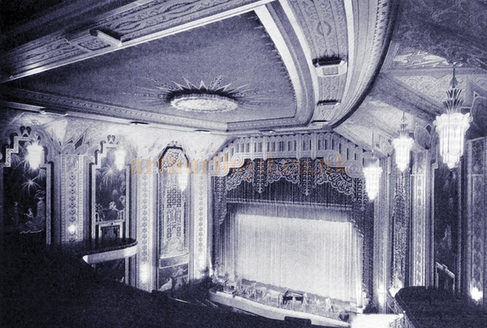 The Auditorium of the Paramount Theatre, Leeds - Shown here with a creative commons licence from the Cinema Treasures Website.