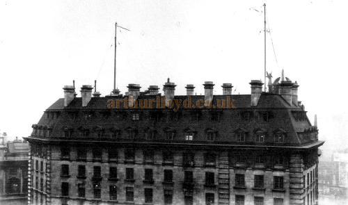 The Broadcasting Aerieals at Marconi House, Strand in 1922 - Courtesy John A. Strubbe F.R.I.B.A.