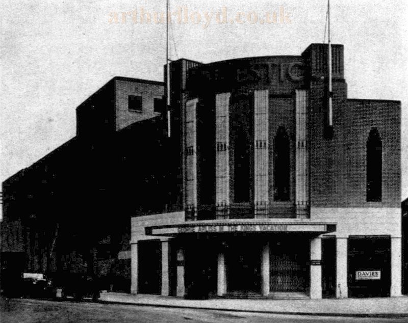 The Majestic Theatre, Mitcham when it first opened in 1933 - From The Builder, 13th of October 1933.
