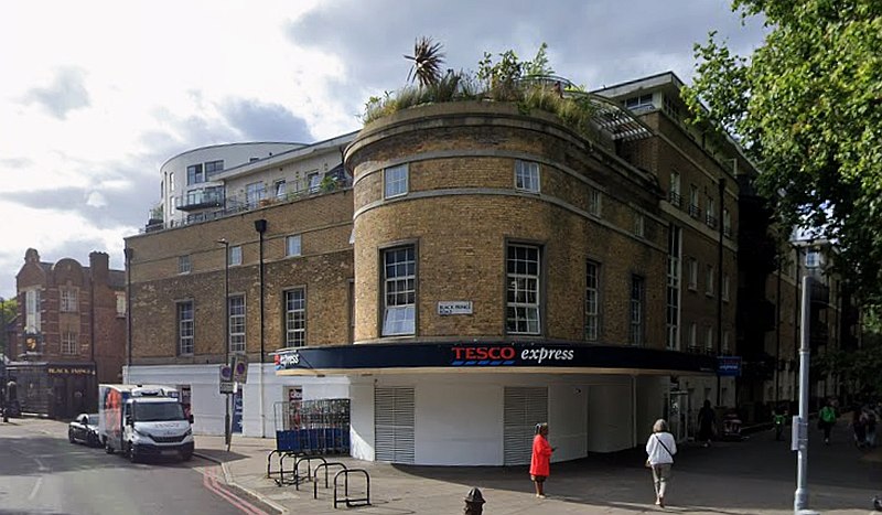 A Google StreetView Image showing the former Regal, Theatre, Kennington in July 2024 - Click to Interact.