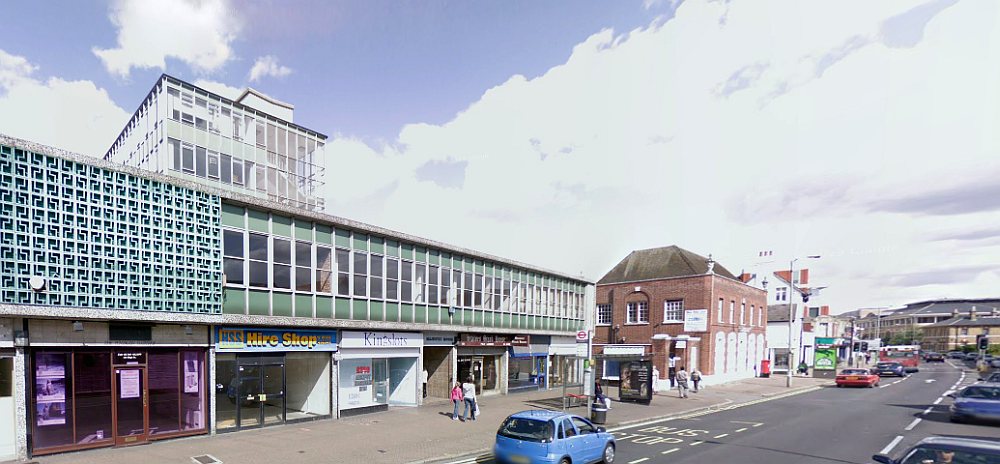 A Google StreetView Image showing the site of the former Majestic Theatre, Staines in September 2008 - Click to Interact.