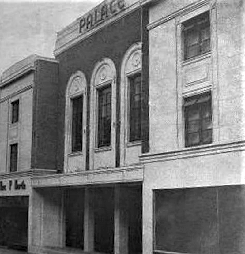 The 1935 Palace Theatre, Tamworth - Reproduced here with a Creative Commons Licence from Mike Blakemore at the Cinema Treasures Website.