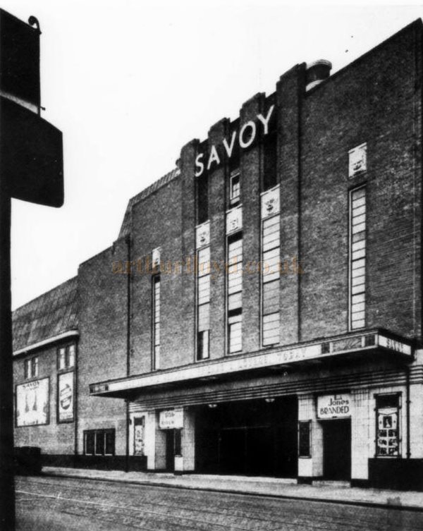 The Savoy Theatre, Wandsworth when it first opened in 1932 - From The Architect's Journal, 29th of June 1932.