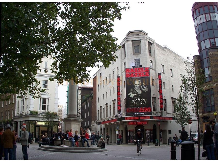 The Cambridge Theatre showing 'Chicago' in 2006.