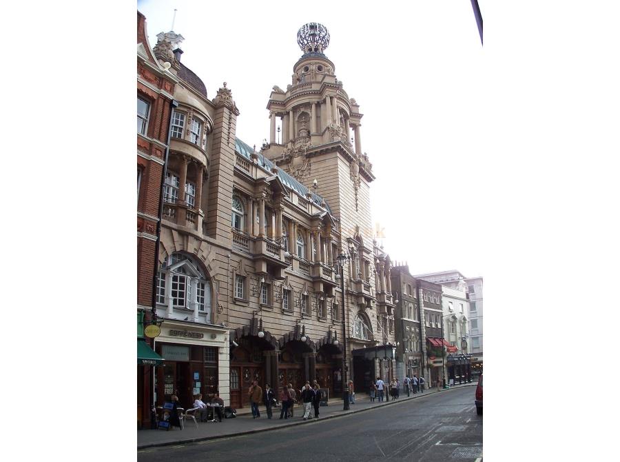 The London Coliseum in 2006.