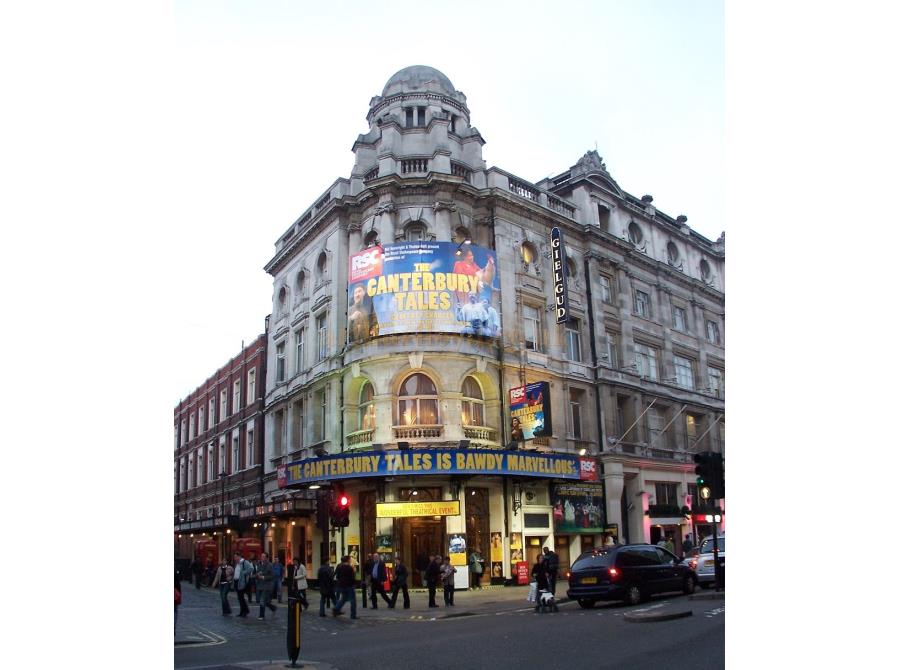 The Gielgud Theatre showing 'The Canterbury Tales' in 2006.