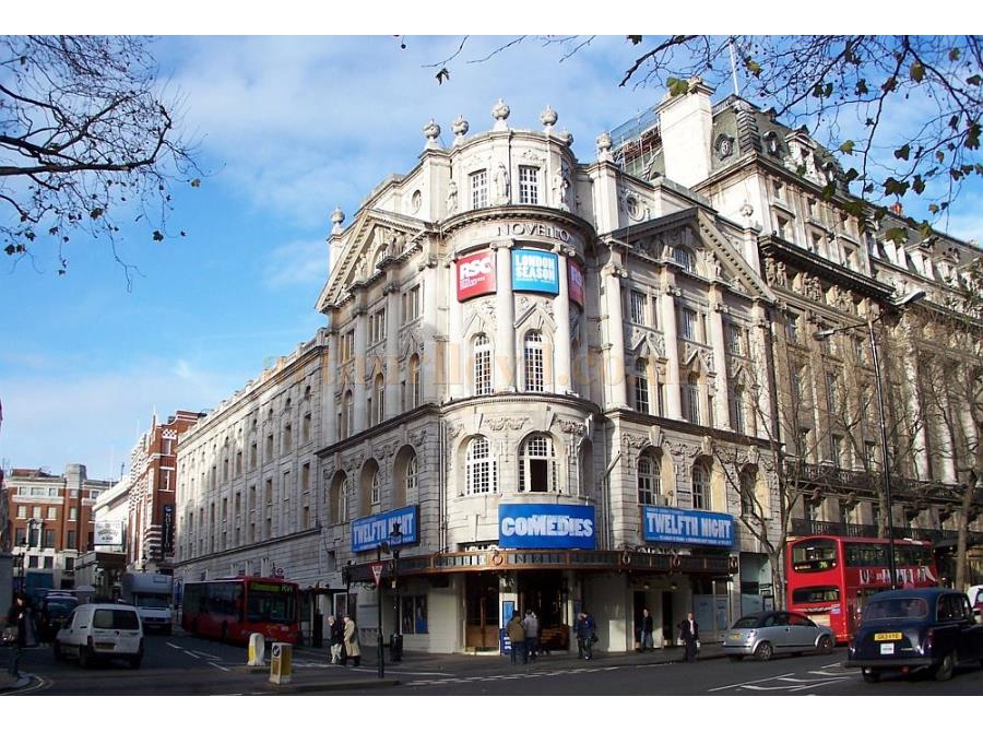 The Novello Theatre showing 'Twelfth Night' in 2006.